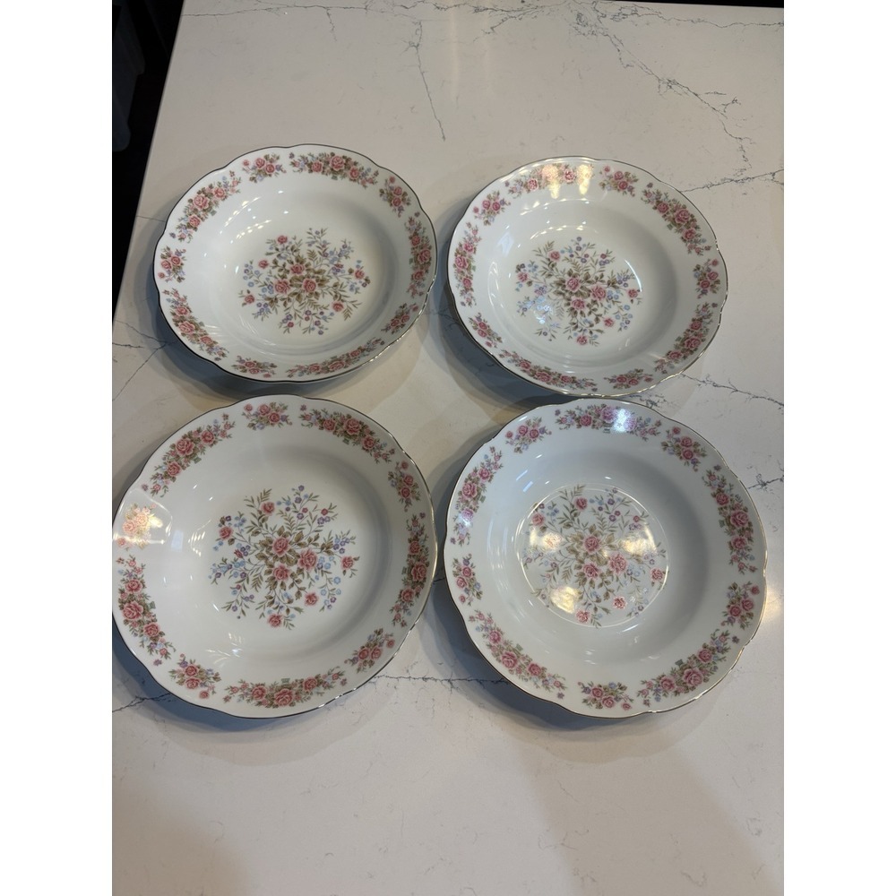 Remington by Red Sea China 4 Soup Salad Bowls Rimmed Pink Roses on White Scallop